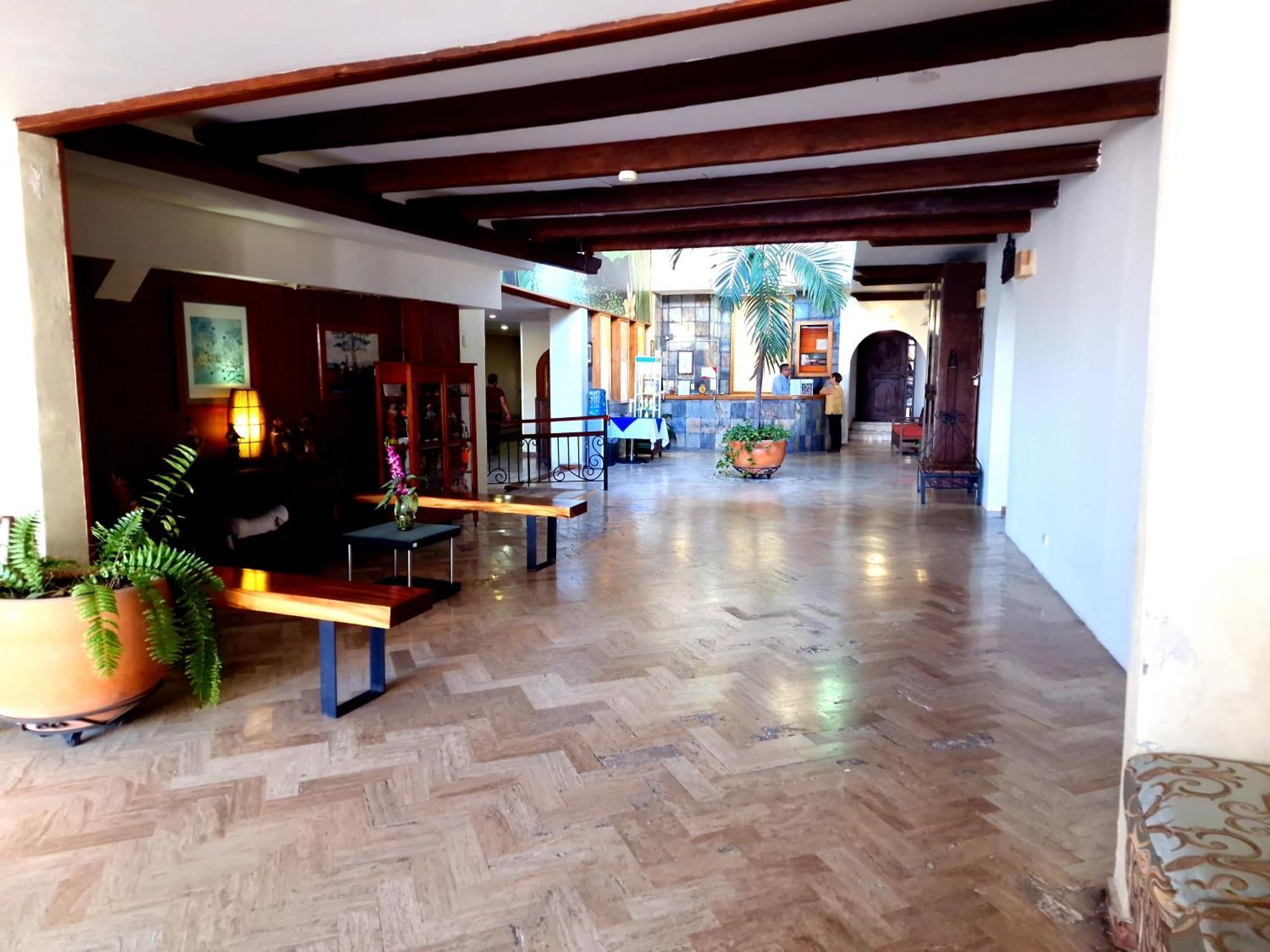 Hotel Plaza Independencia Виляермоса Екстериор снимка